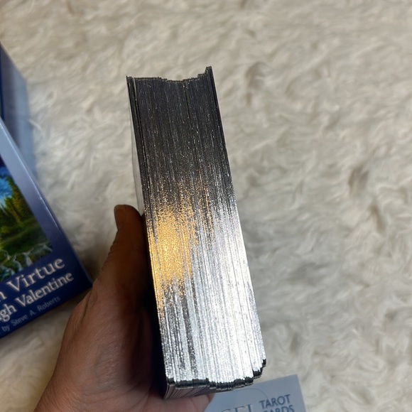 Doreen Virtue Angel Tarot Cards - Picture 5 of 6